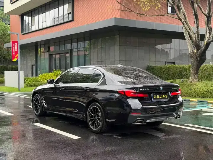 BMW 5 Series 2022 Modified 530Li Leading M Sports Suit 9