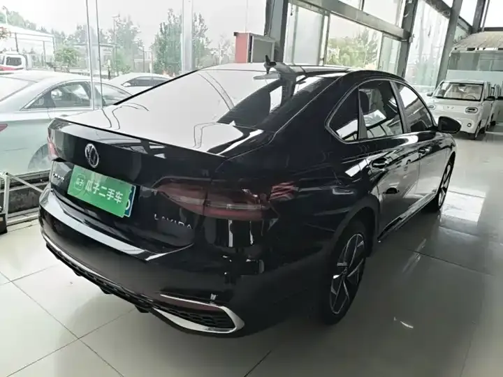 Langyi 2023 300TSI DSG Star Full Edition 7