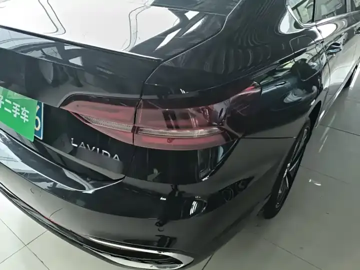 Langyi 2023 300TSI DSG Star Full Edition 8
