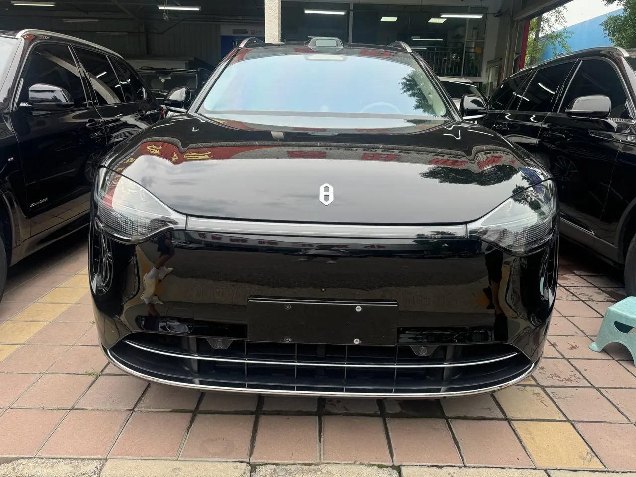 AITO 2025 AITO M9 extended range Ultra version 52kWh6 seat version automatic gear 2