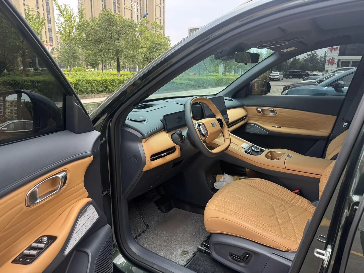 Geely Galaxy 2025 Starship 7 EM-i 1.5 120km Pilot Automatic Gear 6