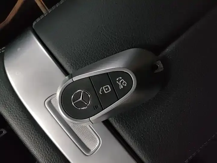 Mercedes Benz Class C 2023 to Class II C 260 L Sports Edition 9
