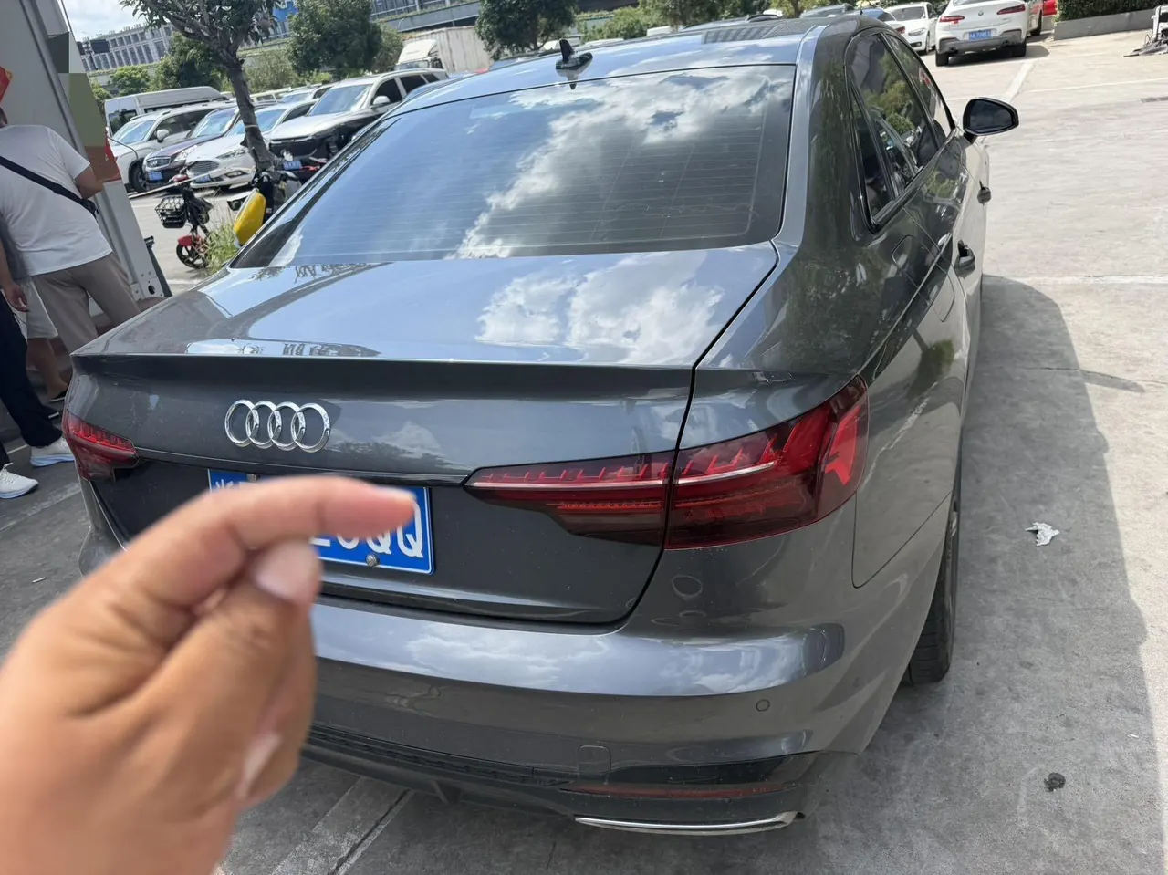 Audi 2024 A4L 2.0TFSI 40TFSI Deluxe Dynamic Automatic 3