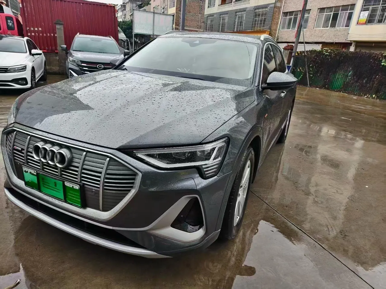 Open image lightbox: Audi 2021 e-tron 50 Quattro Luxury Automatic