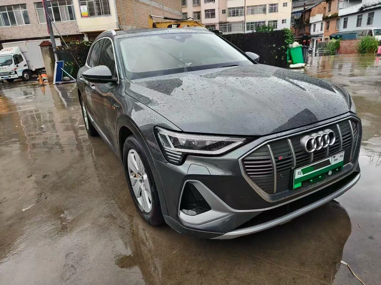 Audi 2021 e-tron 50 Quattro Luxury Automatic 2