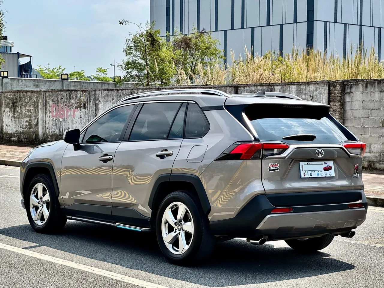 Toyota 2021 RAV4 Rongbo 2.0 Stepless Two-Drive Fashion Edition Automatic Gear 5