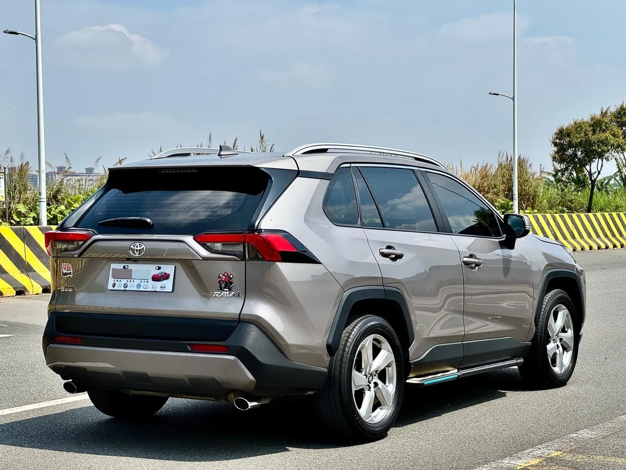 Toyota 2021 RAV4 Rongbo 2.0 Stepless Two-Drive Fashion Edition Automatic Gear 6