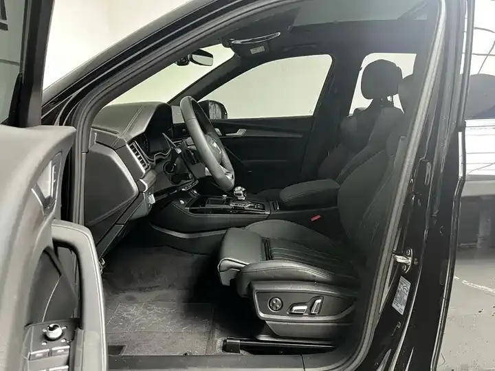Audi Q5L 2024 40 TFSI luxury dynamic 10