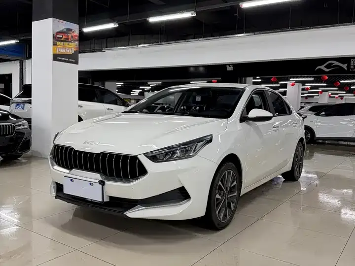 Kia K3 2021 Model Change 1.5L CVT Fashion Edition - View 1
