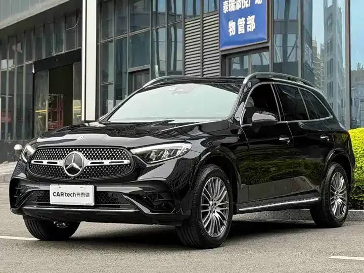 Mercedes Benz GLC 2024 GLC 300 L 4MATIC Dynamic 5-seat - View 1