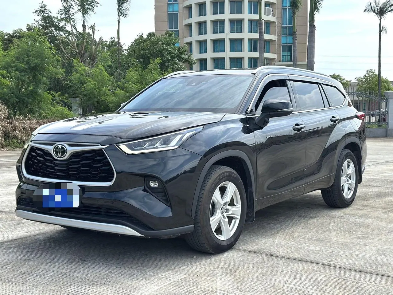 Open image lightbox: Toyota 2024 Highlander Dual Engine 2.5 Stepless Intelligent Electric Hybrid Two-Drive Elite Edition 5-seat Automatic Transmission
