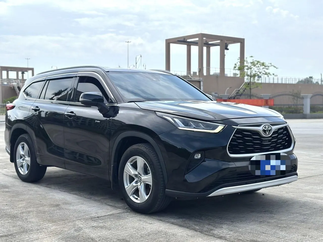 Toyota 2024 Highlander Dual Engine 2.5 Stepless Intelligent Electric Hybrid Two-Drive Elite Edition 5-seat Automatic Transmission 2