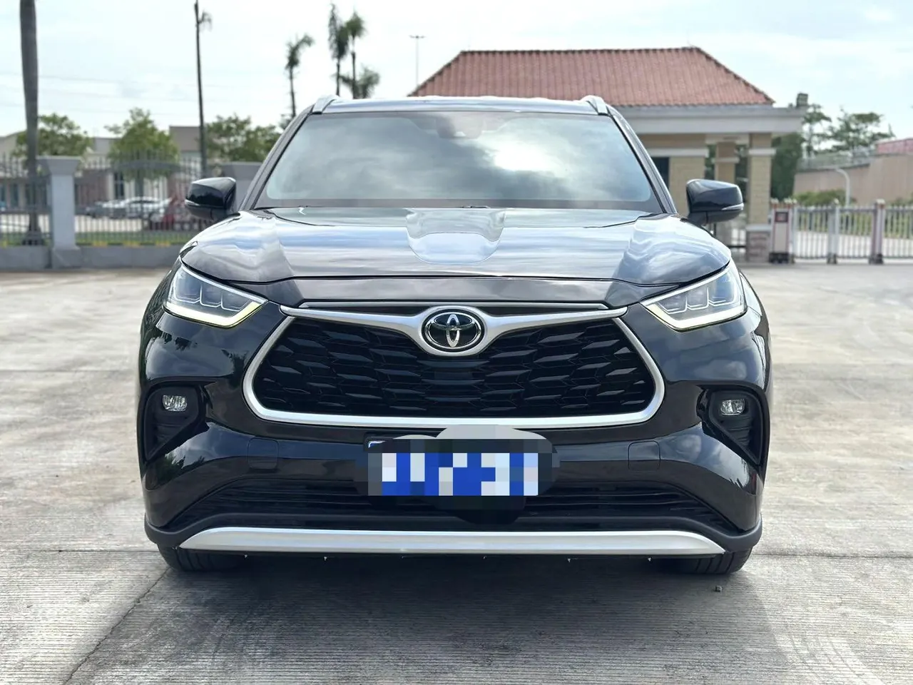 Toyota 2024 Highlander Dual Engine 2.5 Stepless Intelligent Electric Hybrid Two-Drive Elite Edition 5-seat Automatic Transmission 3