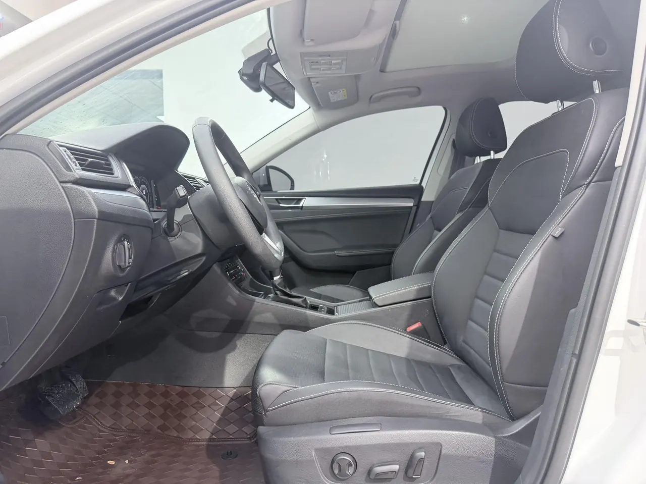 Skoda 2023 Express 1.4TSI TSI280 Premium Edition (Modified) Automatic Gear 7