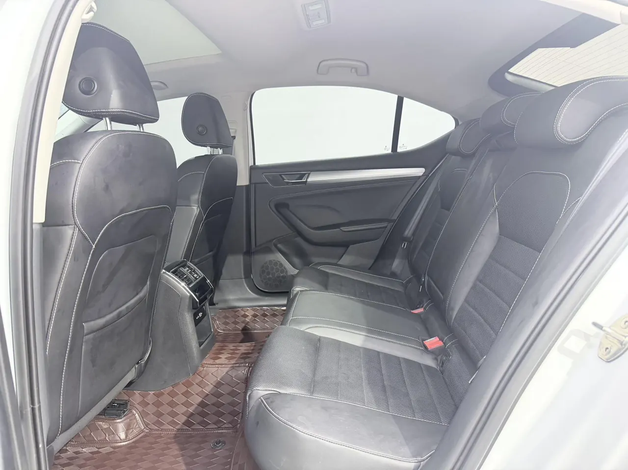 Skoda 2023 Express 1.4TSI TSI280 Premium Edition (Modified) Automatic Gear 8