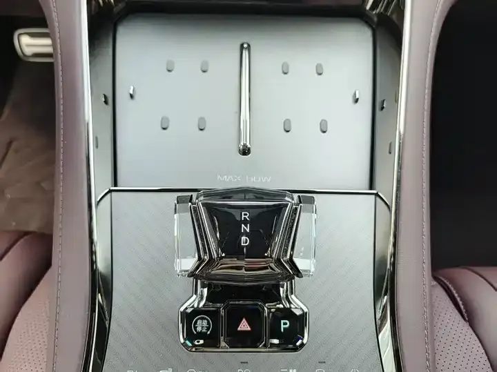 Denza Z9GT 2024 1100 4WD Ultra Edition 10