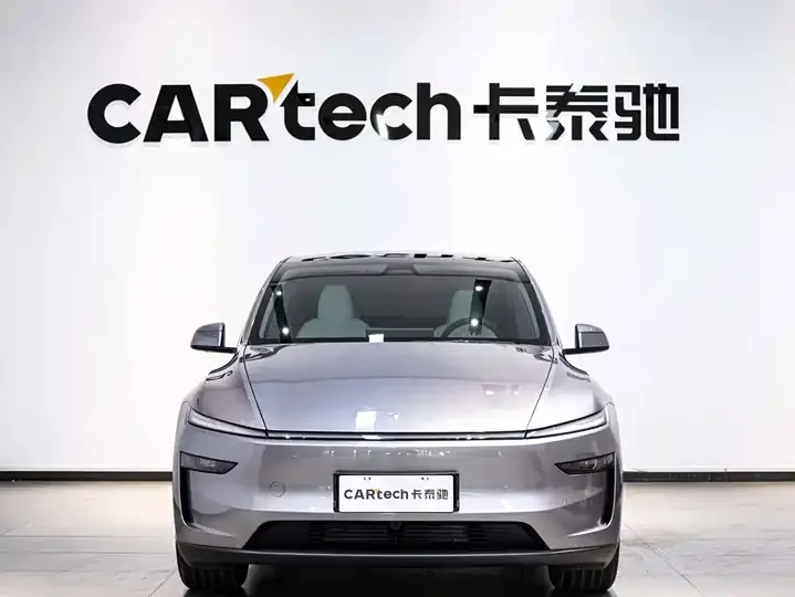 2025 Model Y Rear-Wheel-Drive Version 3