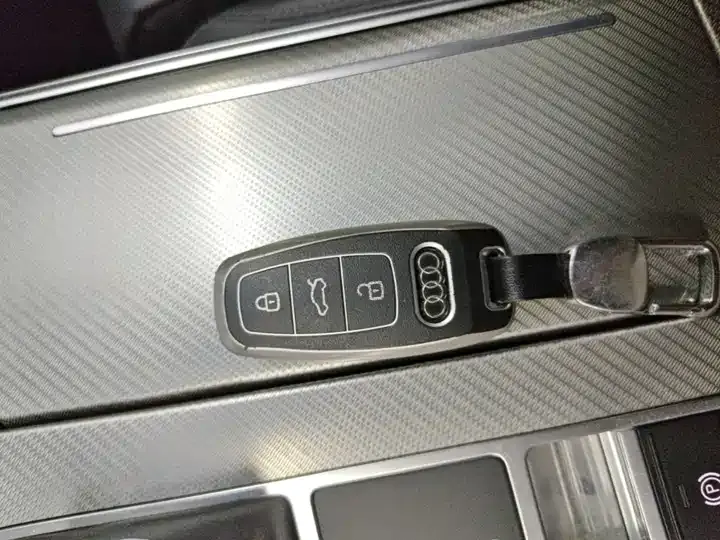 Audi A6L 2021 45 TFSI quattro Selected to Elegant Type 9