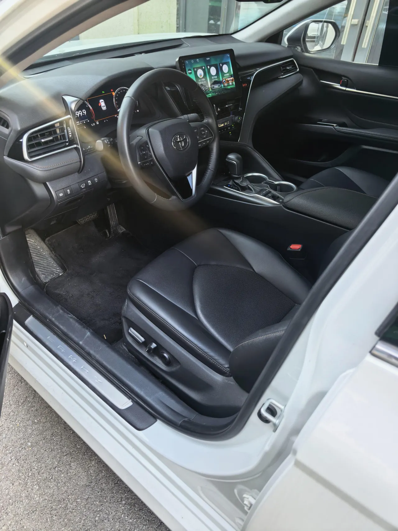 Toyota 2021 Camry 2.5G Deluxe Edition Automatic Gear 4