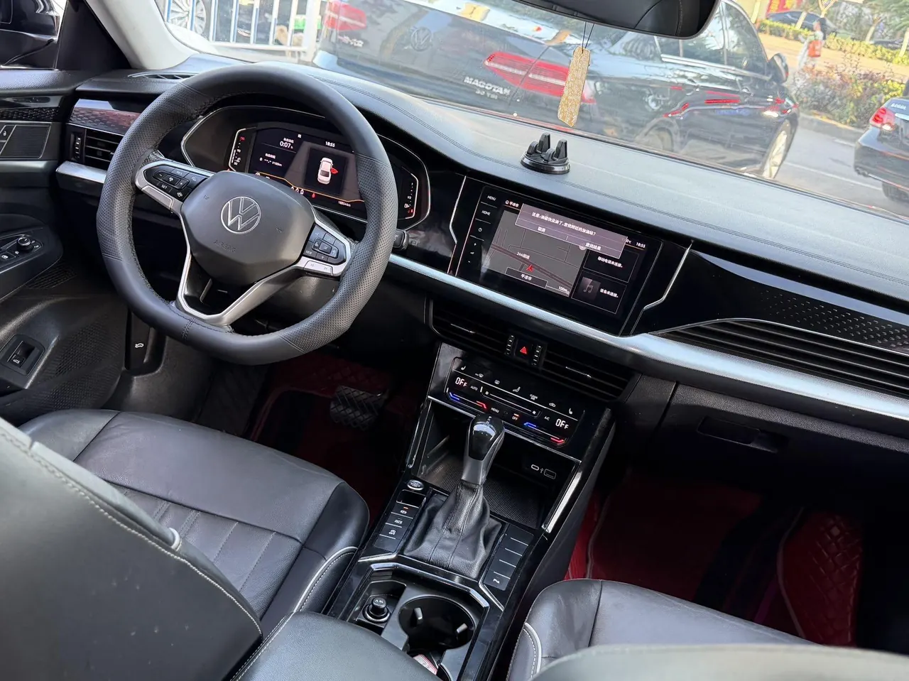Volkswagen 2021 Passat 2.0TSI 330TSI Premium Edition Automatic Gear 4