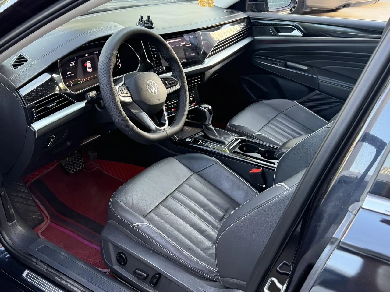 Volkswagen 2021 Passat 2.0TSI 330TSI Premium Edition Automatic Gear 5