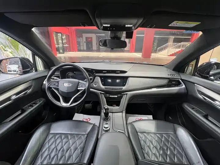 Cadillac XT6 2022 2.0T Seven-seat Four-wheel Drive Fashion 120 Anniversary Limited Edition 10