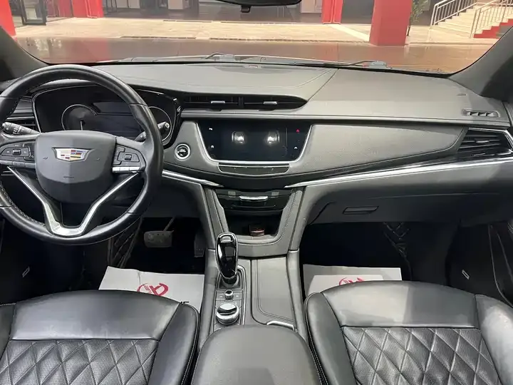 Cadillac XT6 2022 2.0T Seven-seat Four-wheel Drive Fashion 120 Anniversary Limited Edition 11