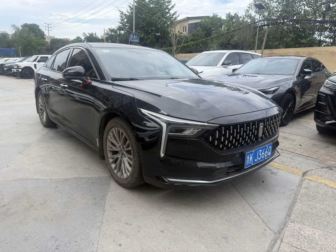 Bestune 2024 B70 1.5T Longteng Edition Leading Jump Automatic Gear 3