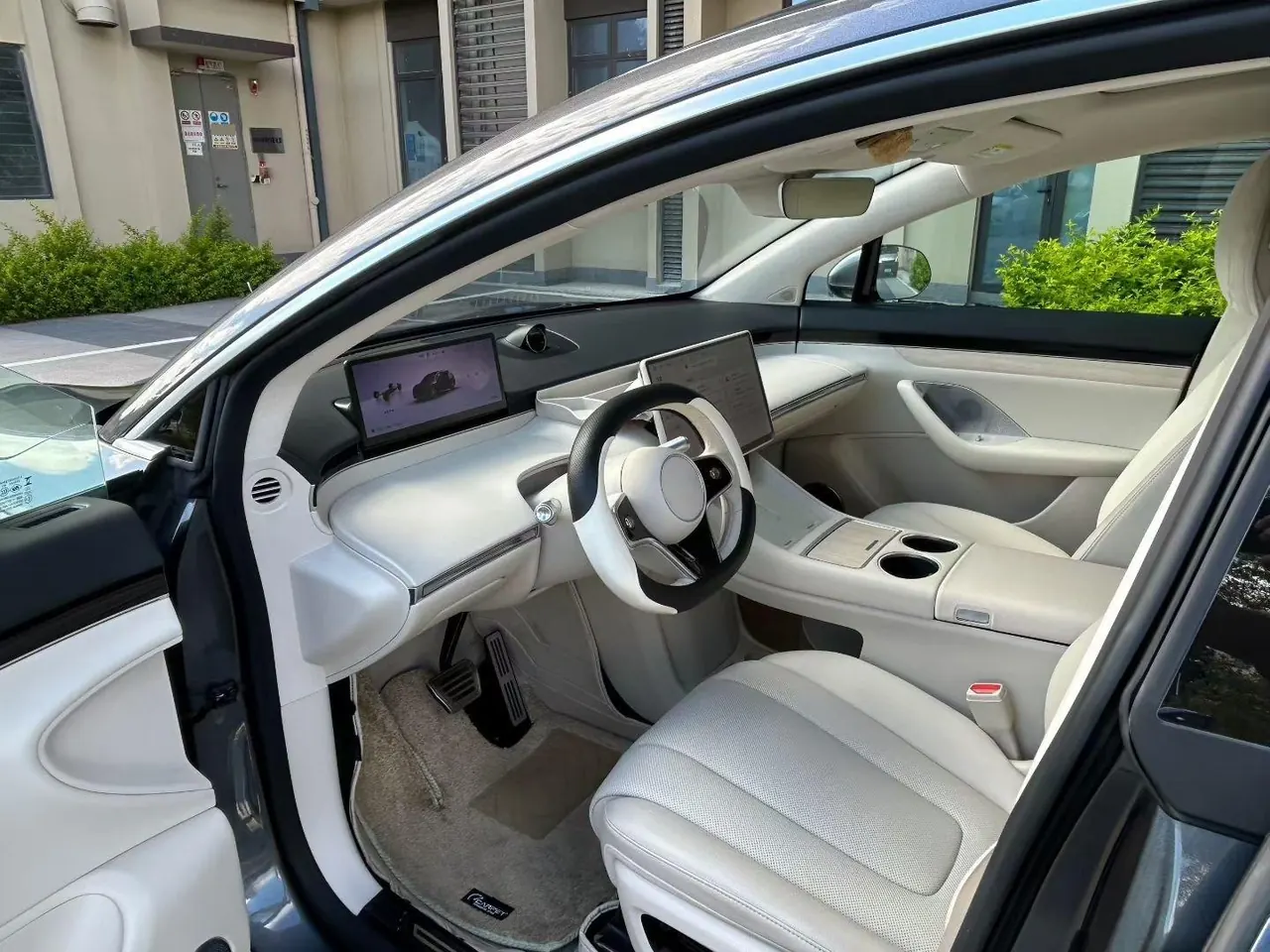 Intellectual 2024 R 7 667km Pro automatic gear 4