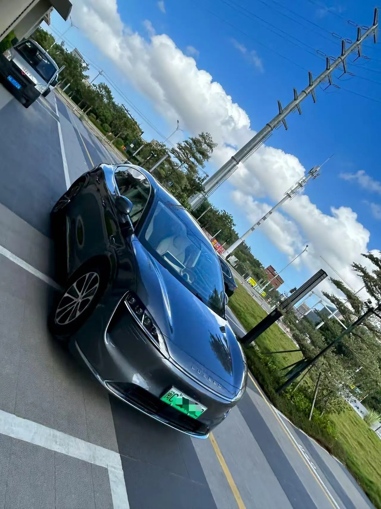 Intellectual 2024 R 7 667km Pro automatic gear 8