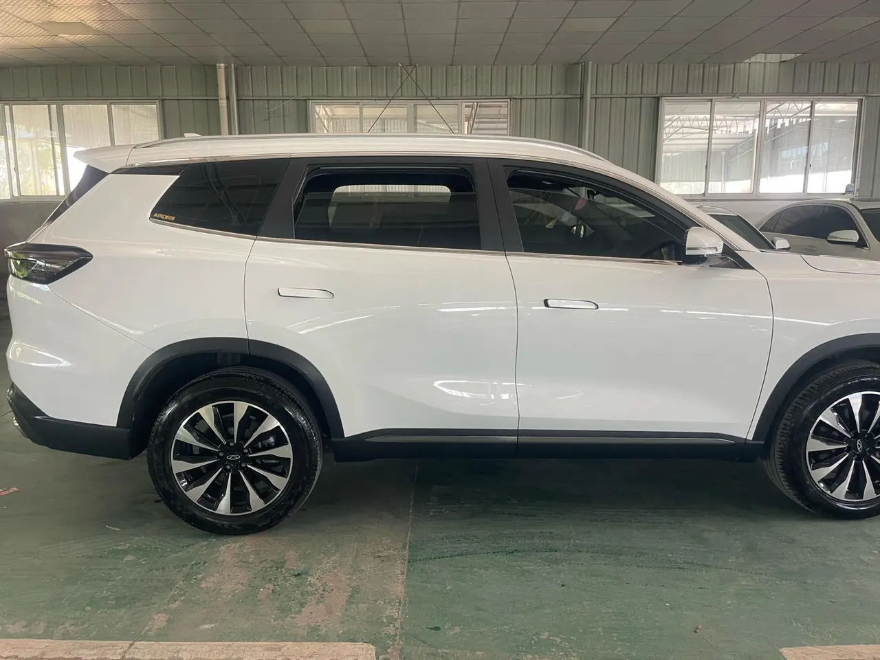 Chery 2025 Tiggo 8 PLUS 1.6TGDI 290TGDI Luxury Automatic Gear 3