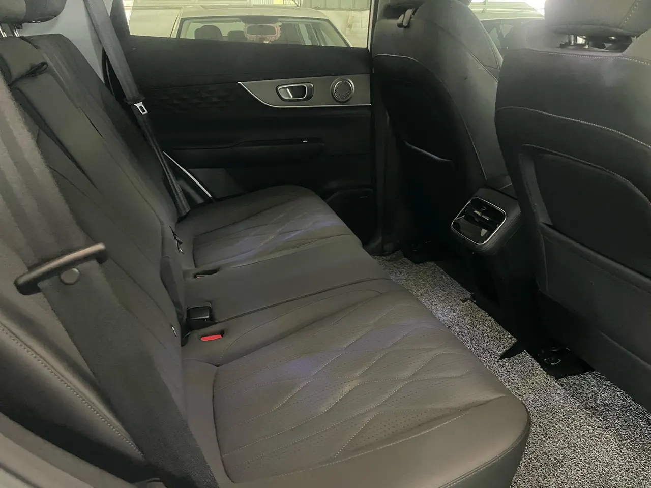 Chery 2025 Tiggo 8 PLUS 1.6TGDI 290TGDI Luxury Automatic Gear 6