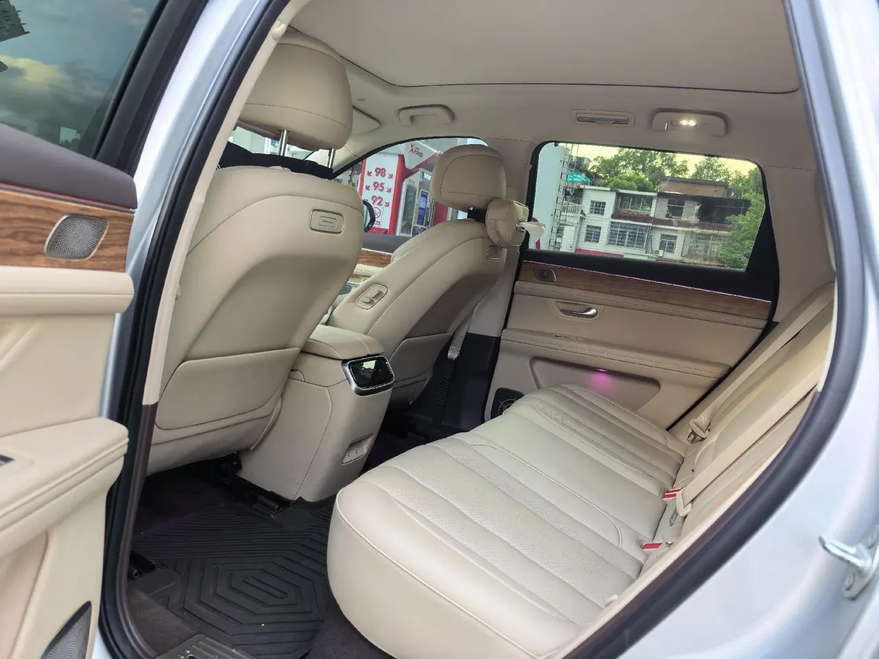 AITO 2024 AITO M 350.00g Drive Plus Edition 5-seat Automatic Gear 3