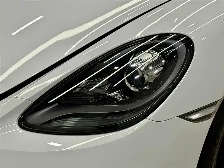Porsche 718 2020 Cayman 2.0T 5