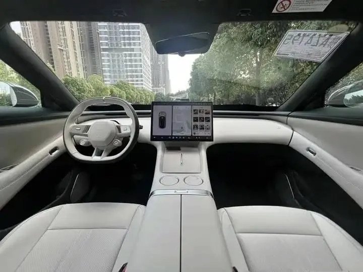 MI 2025 YU7 Long Endurance Rear Drive Automatic Gear 8