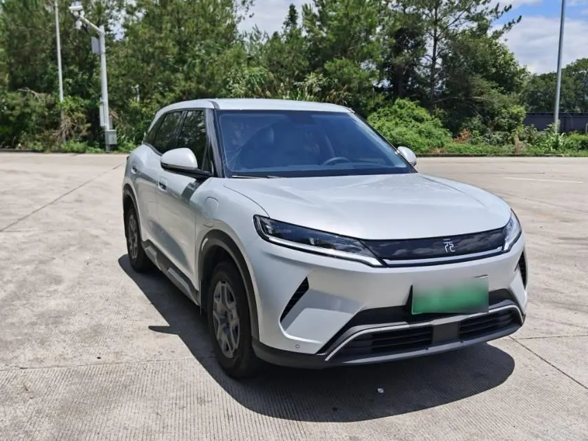 BYD 2025 Yuan UP 301KM Pilot Automatic Gear 3