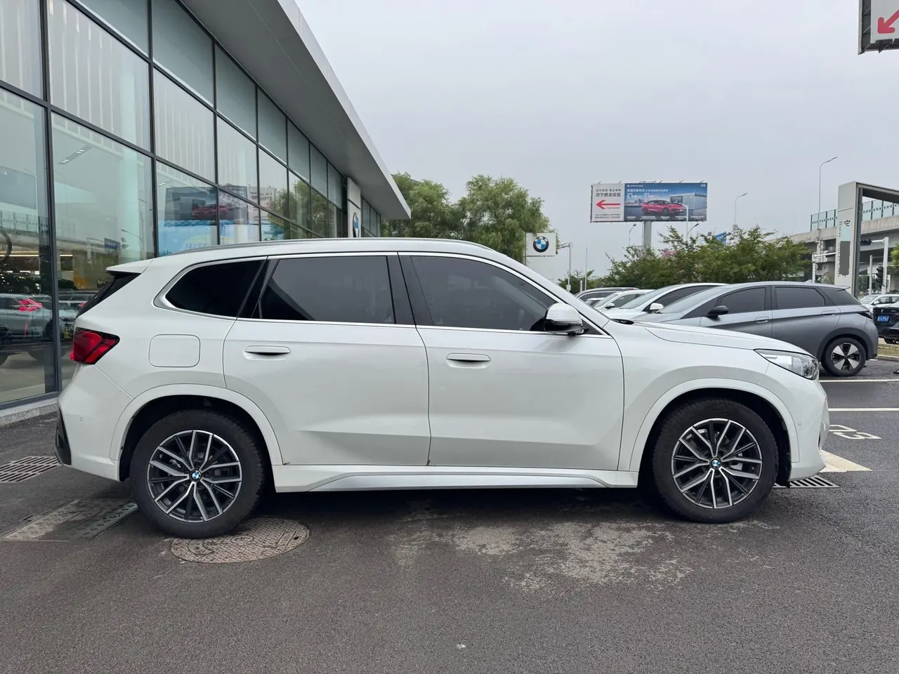 BMW 2026 iX1 eDrive25L eDrive25L m sports suit automatic gear 7