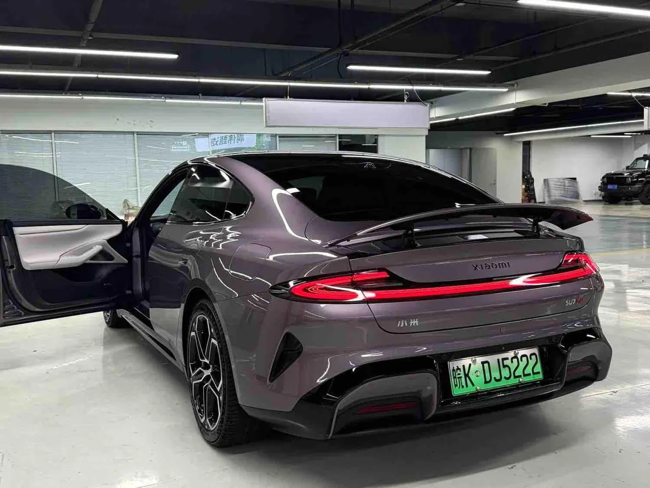 MI 2024 SU 7 800km 4-wheel drive ultra-long endurance high-end smart driving Max version automatic gear 4