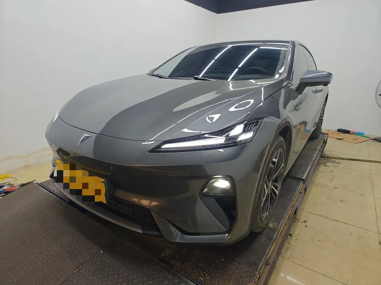 Открыть галерею: ChangAn Deepal 2026 L 07 660Max Huawei Gankun Zhijia ADS SE Edition Automatic Gear