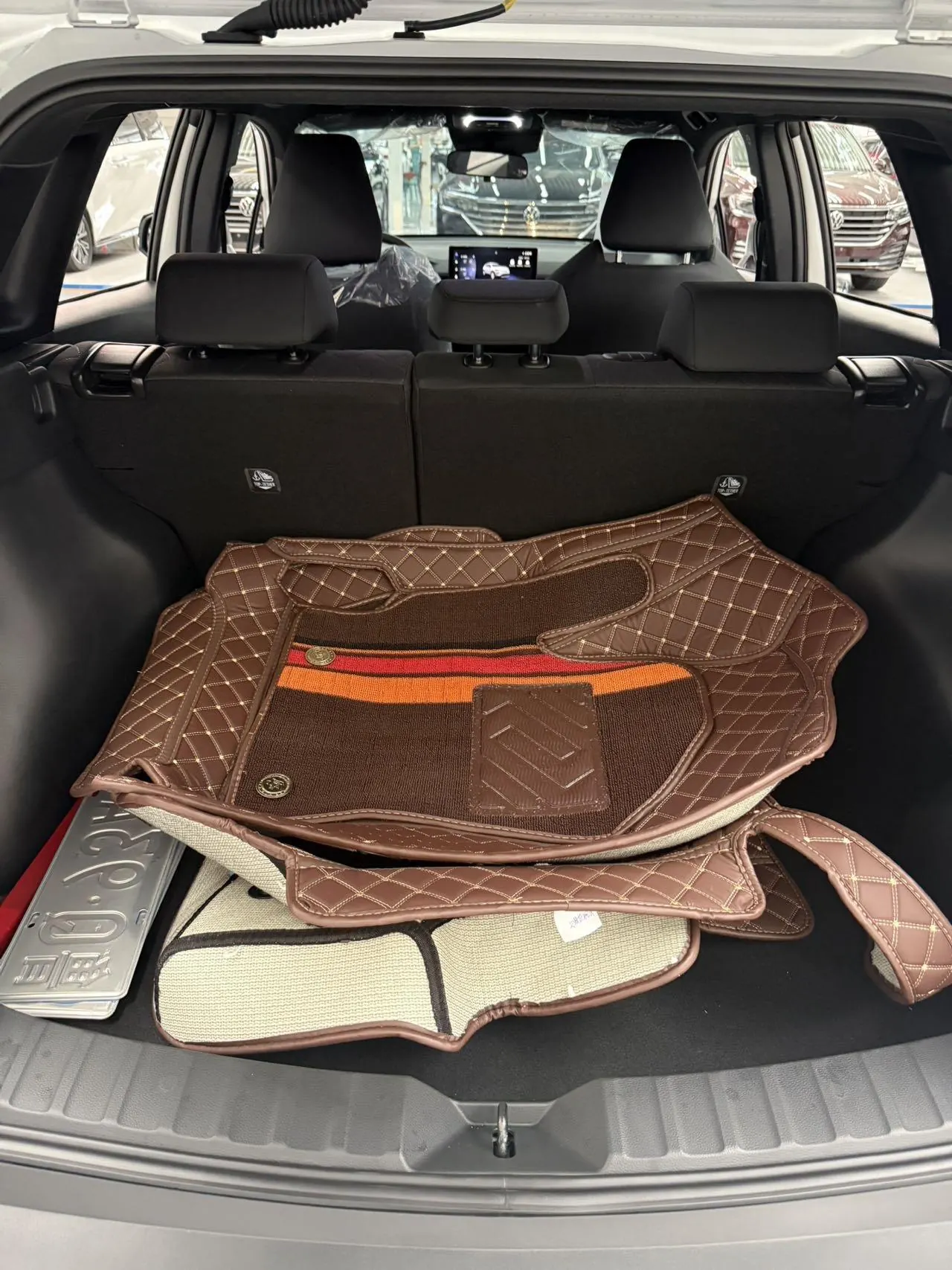 Toyota 2026 Corolla Ruiyuan Dual Engine 2.0 Stepless Intelligent Electric Hybrid Pioneer Edition Automatic Gear 8