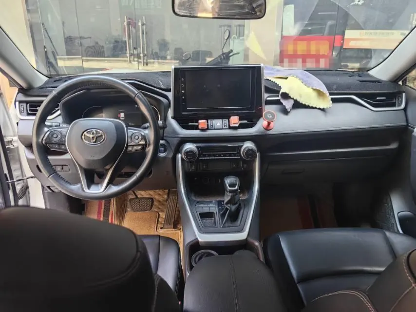 Toyota 2021 RAV4 Rongbo 2.0 Stepless Two-Drive Premium Edition Automatic Gear 6