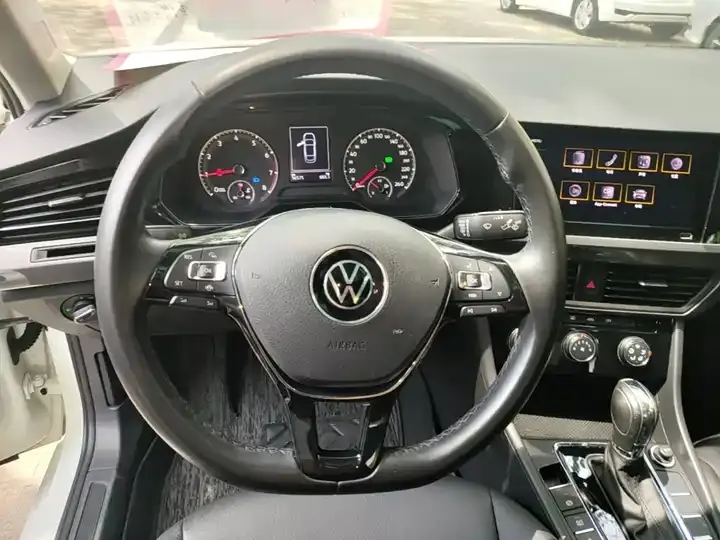 Bora 2021 1.5L Automatic Comfort Zhilian Edition 11