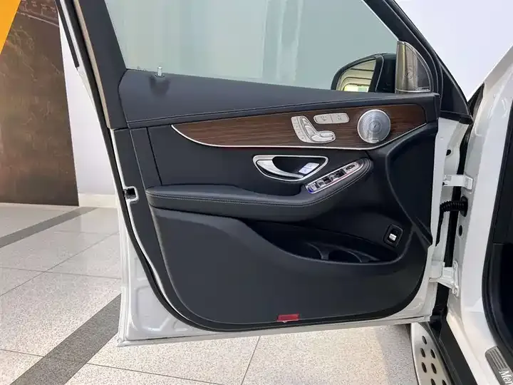 Mercedes Benz GLC 2020 to GLC 300 L 4MATIC Dynamic 8