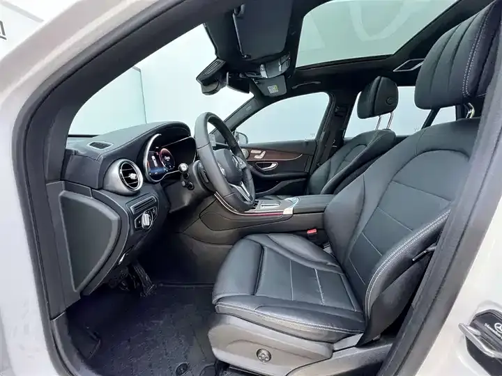 Mercedes Benz GLC 2020 to GLC 300 L 4MATIC Dynamic 9