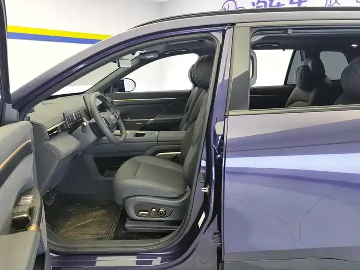 Eπ 008 2024 210Max extended range version 6 seats 9