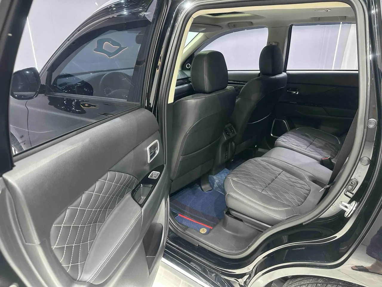 Mitsubishi 2021 Outlander 2.0 Stepless Two-Drive Smooth Edition 5-seat (Changed) Automatic Gear 9