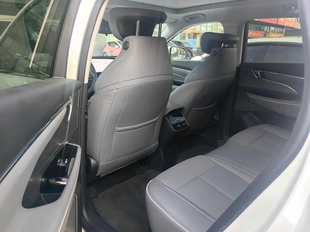 Buick 2025 E 5 620KM Premium Edition Automatic Gear 6