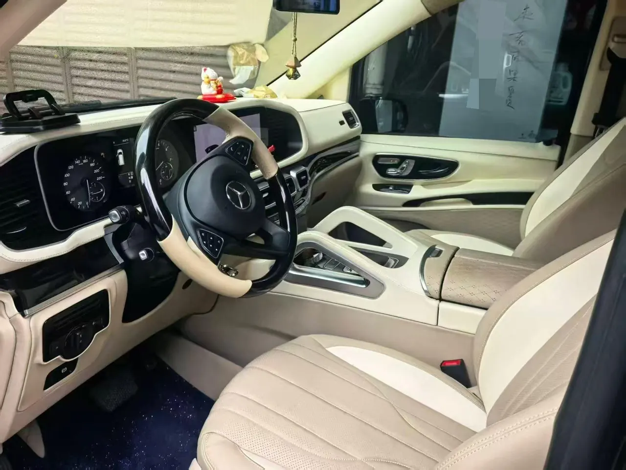 Mercedes Benz 2023 Vito 2.0T Elite Edition 7-seat Automatic Gear 5