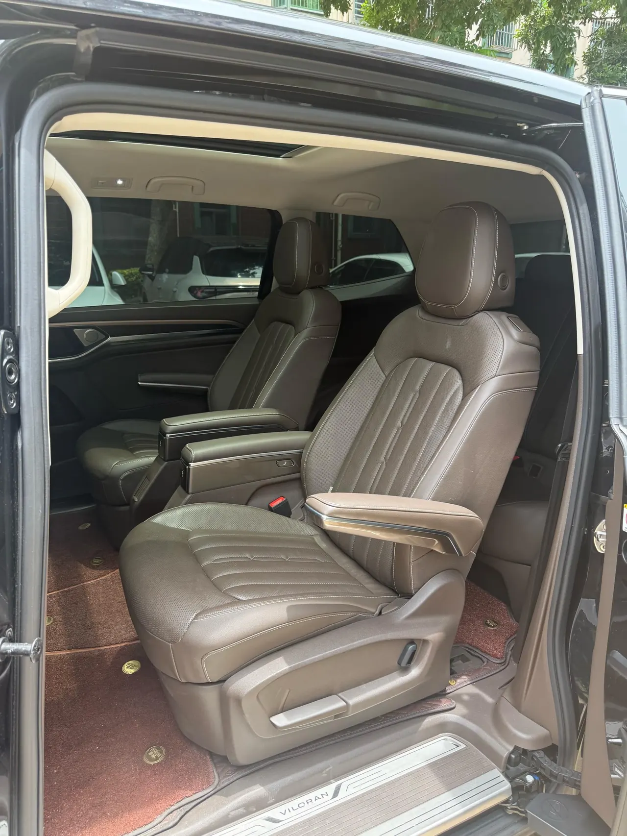 Volkswagen 2020 models of Viran (Viloran) 2.0TSI 330TSI Deluxe Edition Automatic Gear 4