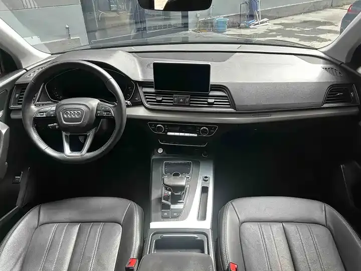 Audi Q5L 2020 40 TFSI Enjoy Fashion 11